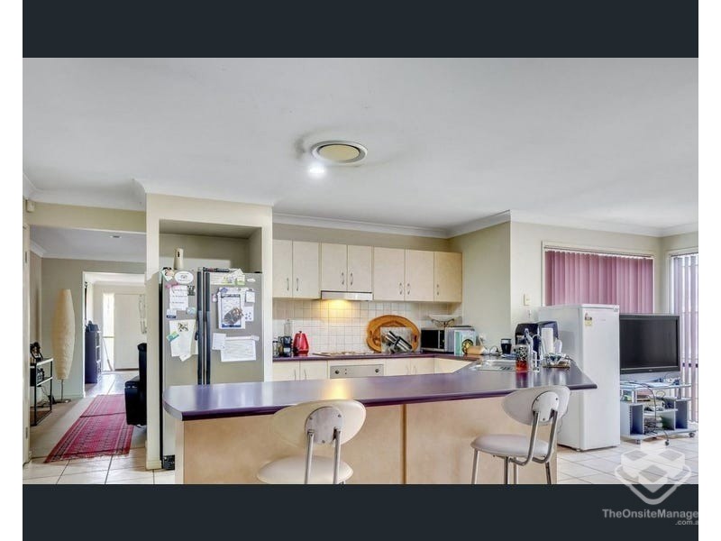 10 Parkside Place, Forest Lake QLD 4078