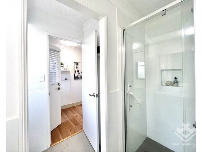 31/172 Barrier Reef Drive, Mermaid Waters QLD 4218