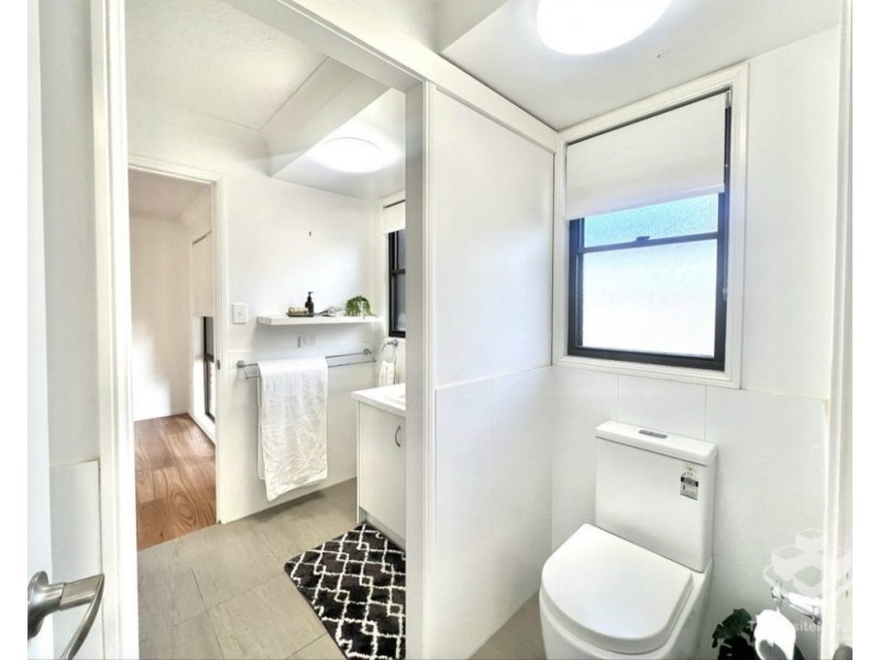 31/172 Barrier Reef Drive, Mermaid Waters QLD 4218