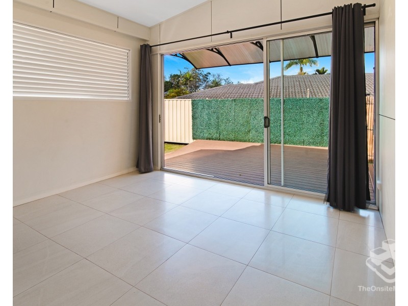 1 Kingfield Court, Regents Park QLD 4118