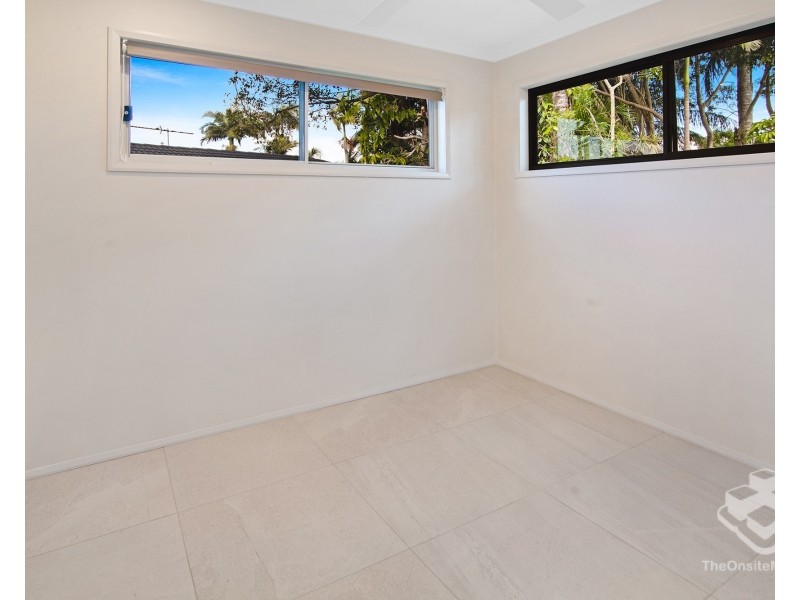 1 Kingfield Court, Regents Park QLD 4118