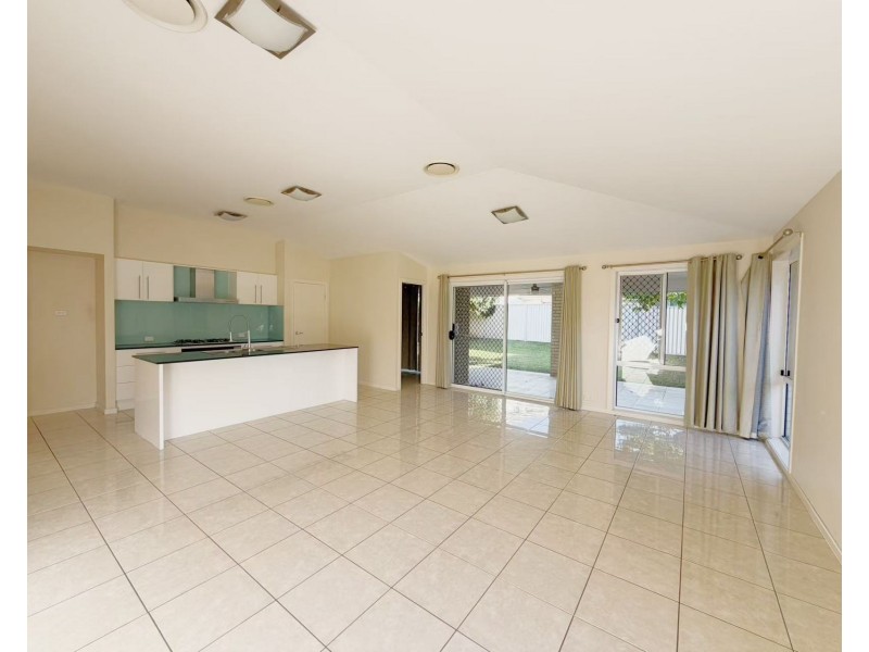 140 The Avenue, Sunnybank Hills QLD 4109