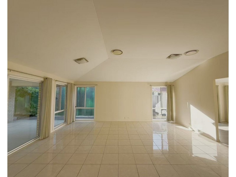 140 The Avenue, Sunnybank Hills QLD 4109