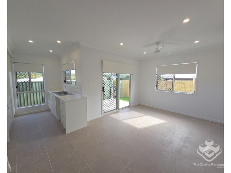 34 Summer Ville Circuit, Park Ridge QLD 4125