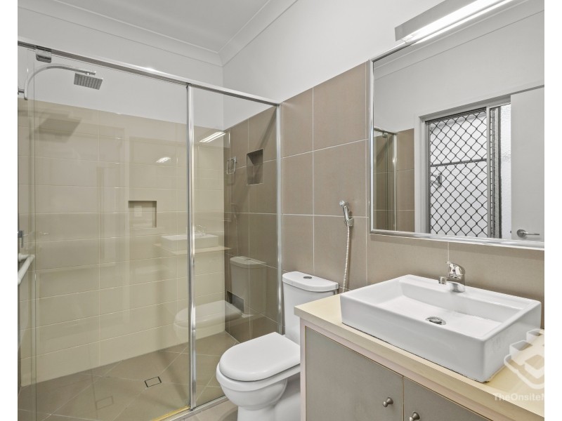 74/2 Grand Parade, Kawana Island QLD 4575