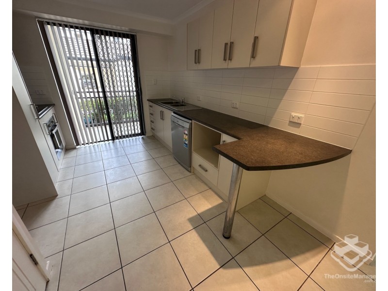 ID:21188521/6-24 Henry Street, West End QLD 4810