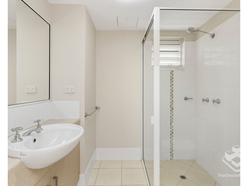 5/376-384 Severin Street, Parramatta Park QLD 4870