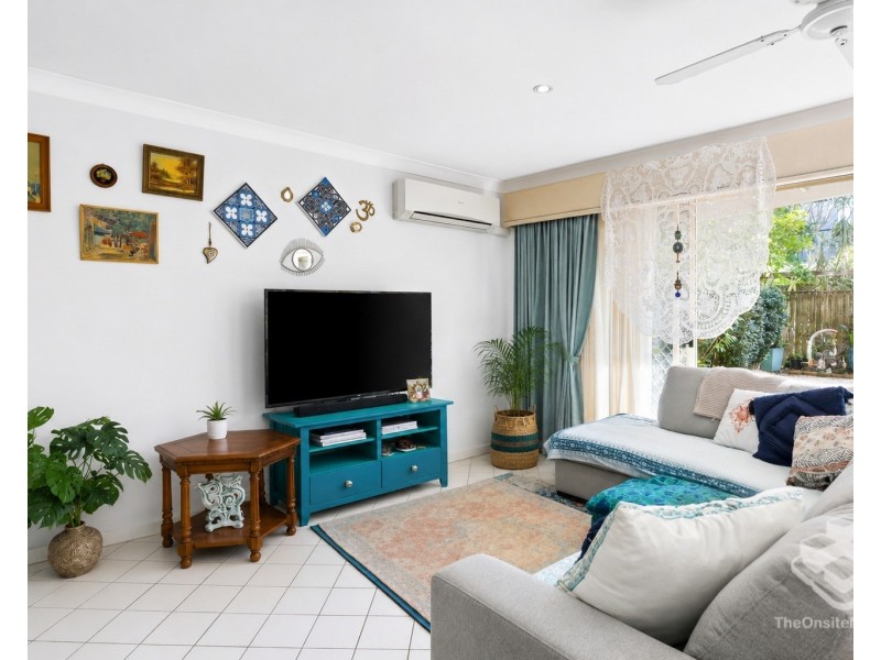 ID:21188661/7-9 Santa Cruz Boulevard, Clear Island Waters QLD 4226