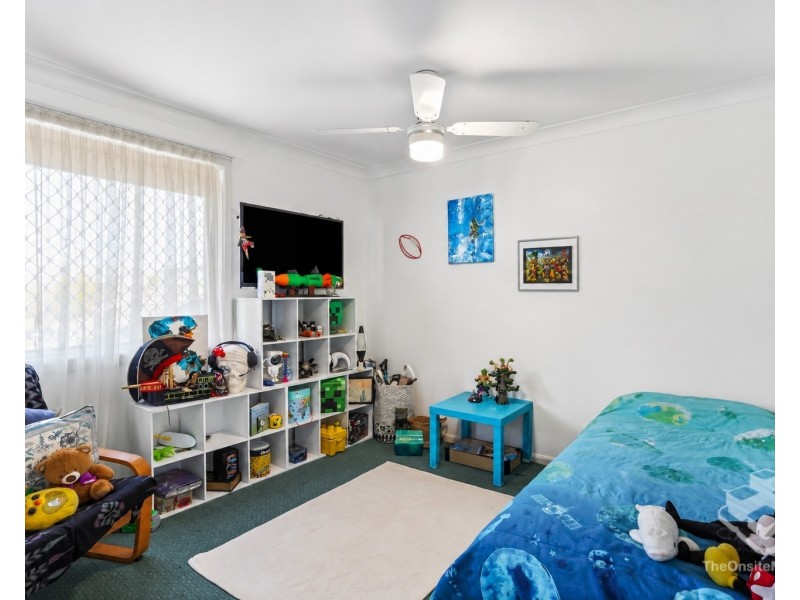 ID:21188661/7-9 Santa Cruz Boulevard, Clear Island Waters QLD 4226