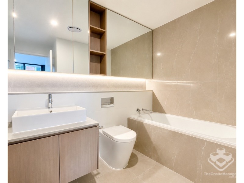 ID:21188686/42 Stanhill Drive, Surfers Paradise QLD 4217