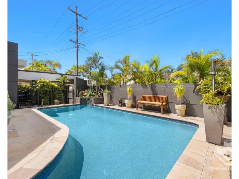 29 Sunshine Boulevard, Broadbeach Waters QLD 4218
