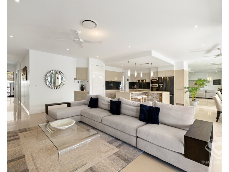 29 Sunshine Boulevard, Broadbeach Waters QLD 4218