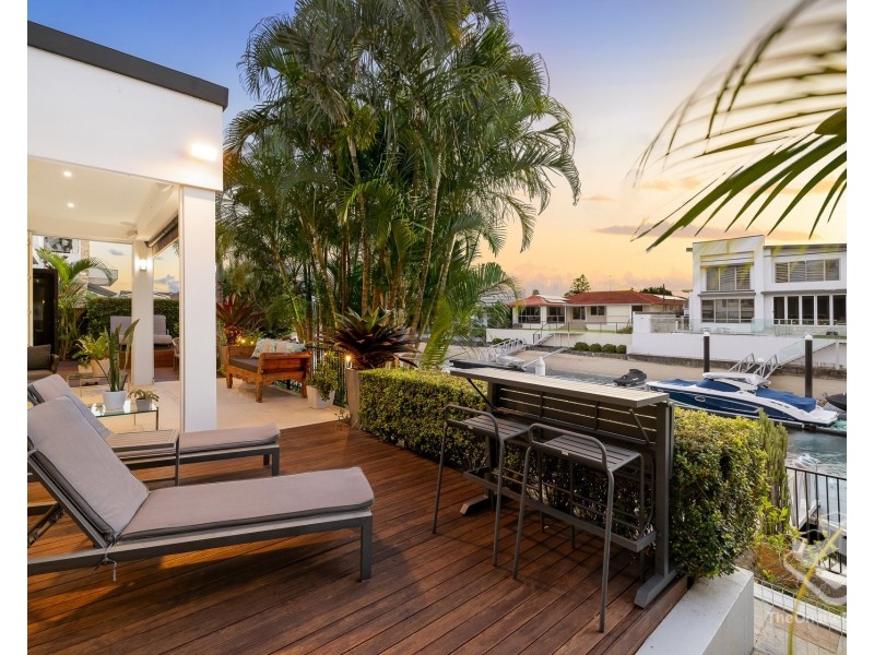 29 Sunshine Boulevard, Broadbeach Waters QLD 4218