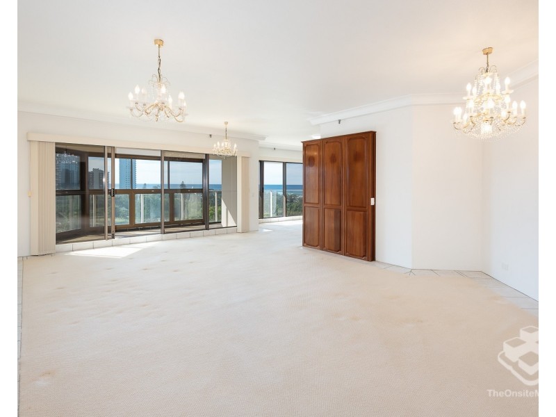 33/2 Admiralty Drive, Surfers Paradise QLD 4217
