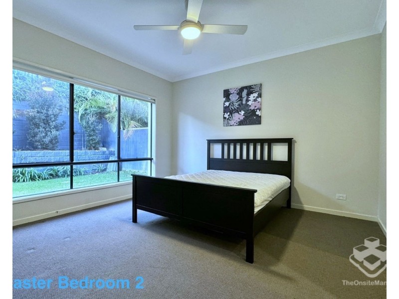 20 Southview Cresent, Carindale QLD 4152