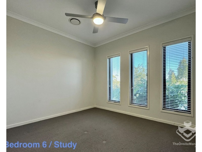 20 Southview Cresent, Carindale QLD 4152