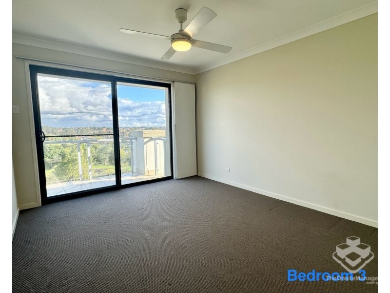 20 Southview Cresent, Carindale QLD 4152