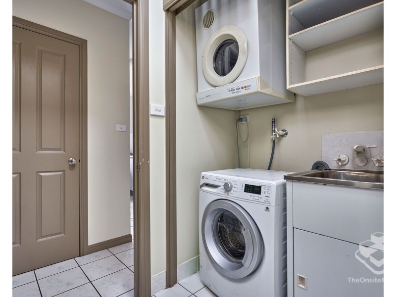 ID:21189071/189-203 Mayers st Mayers Street, Manoora QLD 4870