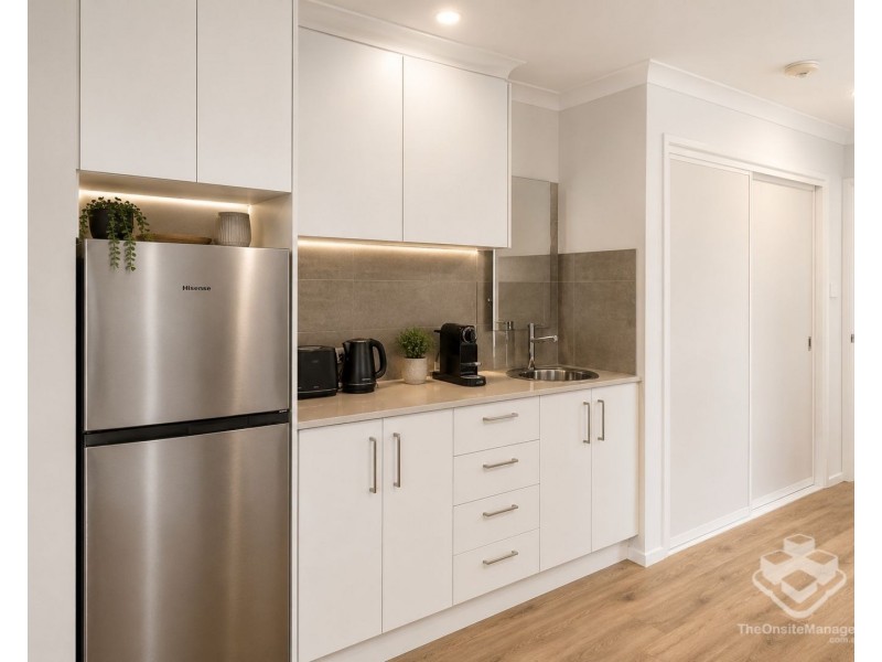 112 Blackstone Road, Silkstone QLD 4304