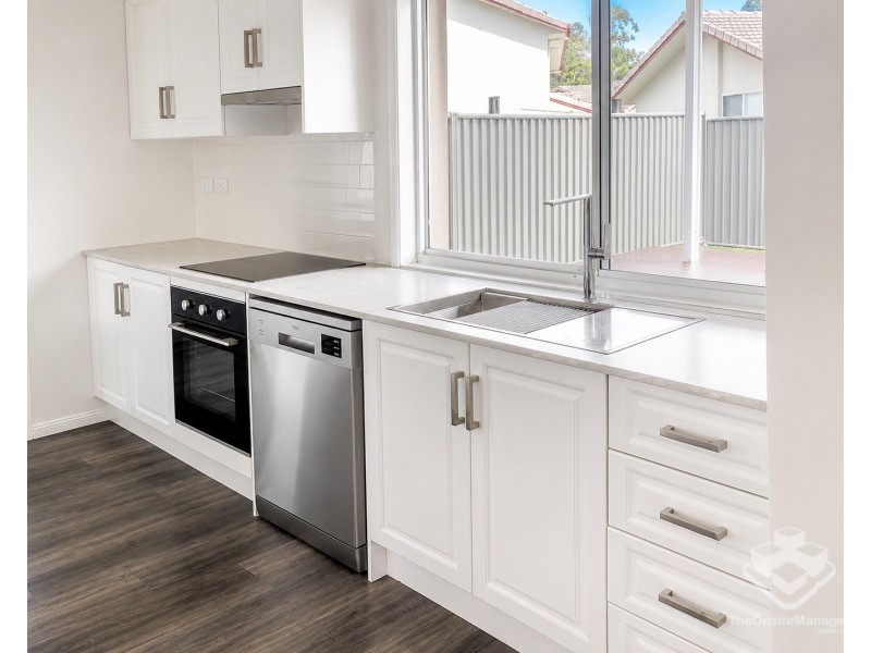 ID:21189196/30 Saint Kevins Avenue, Benowa QLD 4217