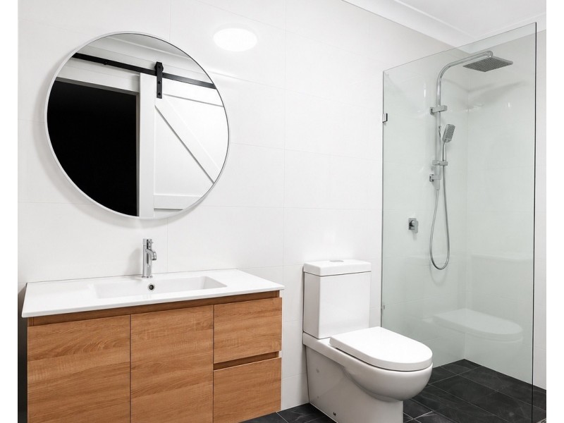 8/30 Saint Kevins Avenue, Benowa QLD 4217