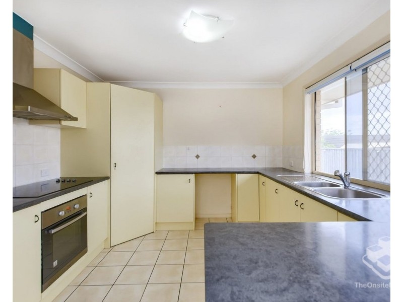 23/15 Parnassus Street, Robertson QLD 4109