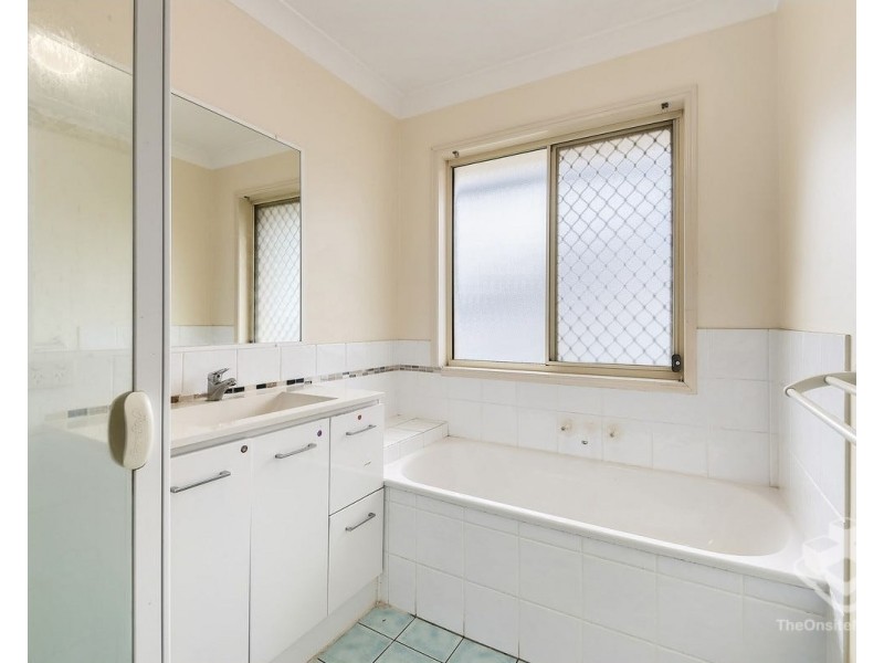 23/15 Parnassus Street, Robertson QLD 4109