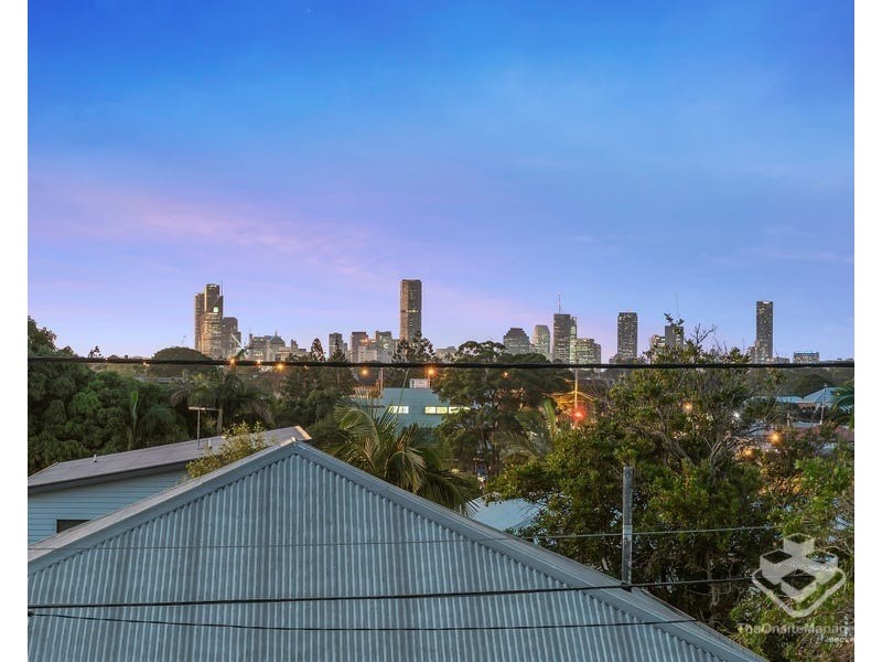 24 Boronia Avenue, Holland Park West QLD 4121