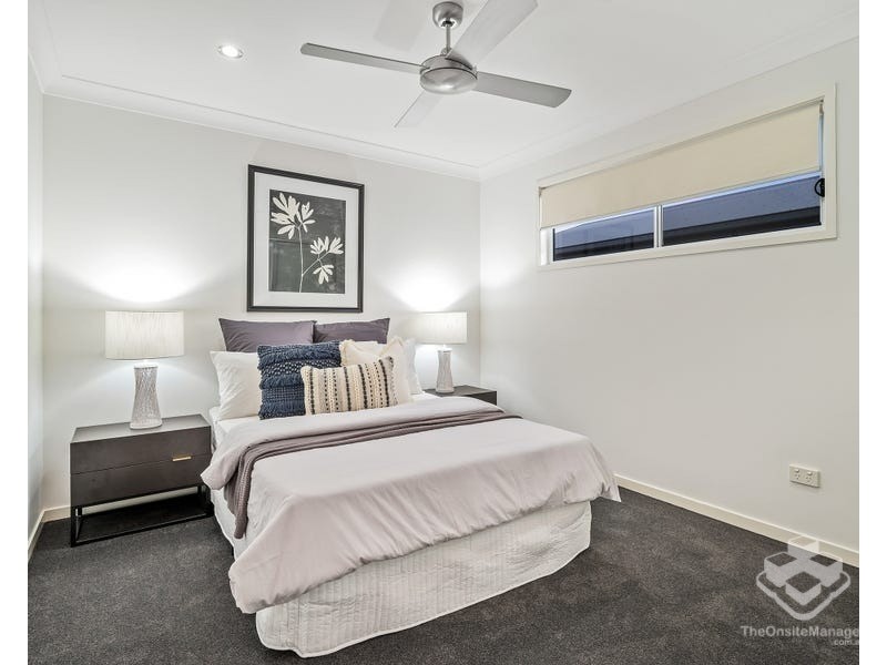 24 Boronia Avenue, Holland Park West QLD 4121