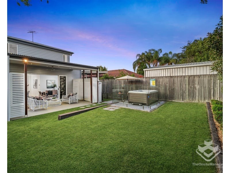24 Boronia Avenue, Holland Park West QLD 4121