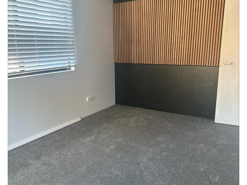 ID:21189396/139 Commercial Road, Teneriffe QLD 4005