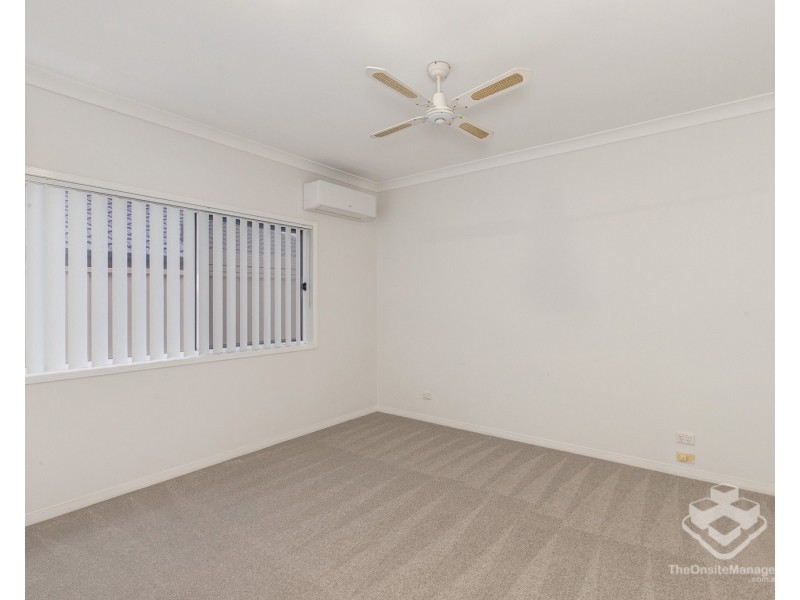 30 Glenwater Crescent, Helensvale QLD 4212