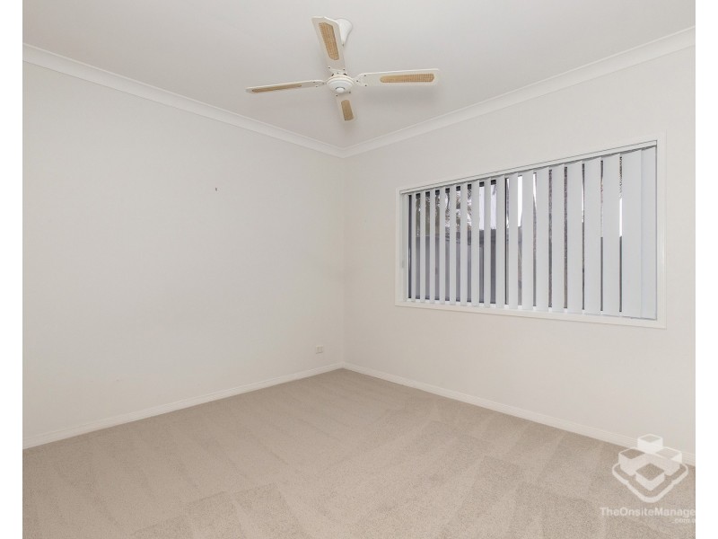 30 Glenwater Crescent, Helensvale QLD 4212