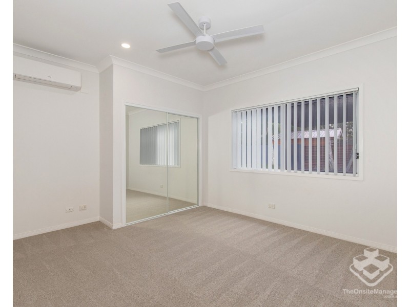 30 Glenwater Crescent, Helensvale QLD 4212
