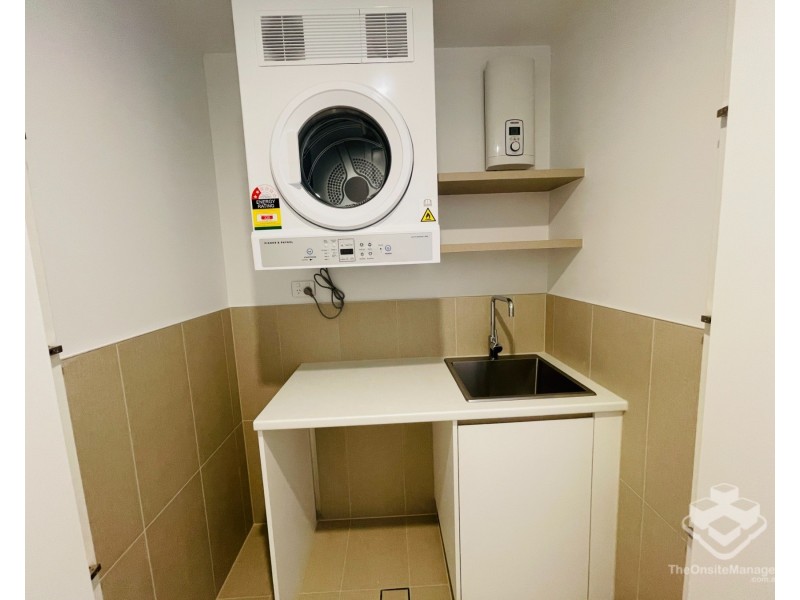 ID:21189421/73-75 Golden Four Drive, Bilinga QLD 4225
