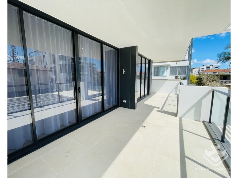 ID:21189421/73-75 Golden Four Drive, Bilinga QLD 4225