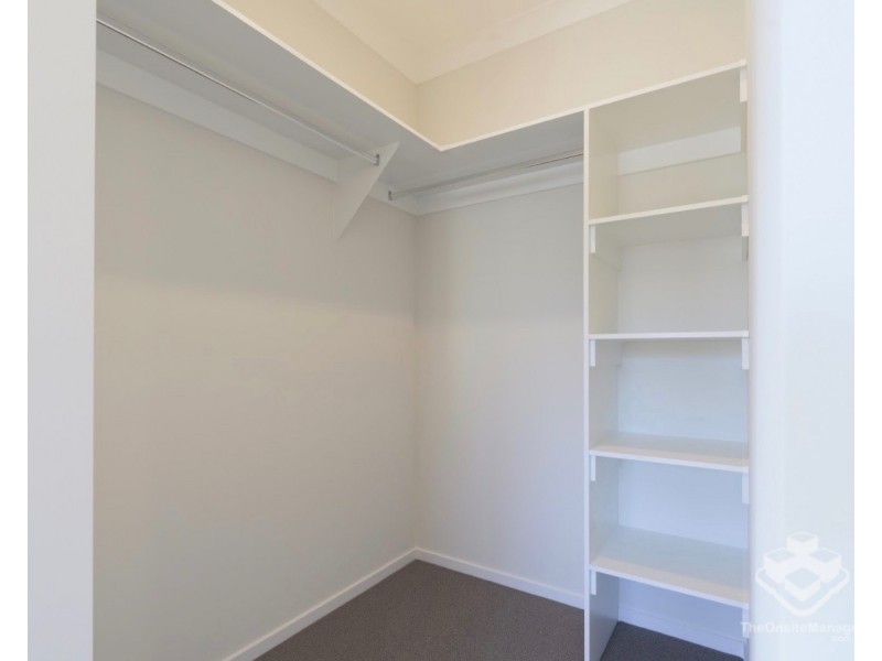 49 Zaffar Ave, Park Ridge QLD 4125
