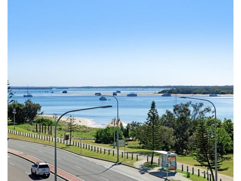 ID:21189646/378 Marine Parade, Labrador QLD 4215