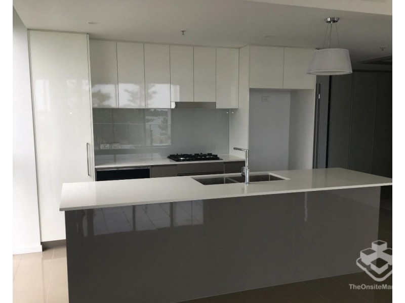 ID:21189646/378 Marine Parade, Labrador QLD 4215