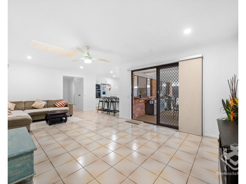 64 Malbon St,, Eight Mile Plains QLD 4113