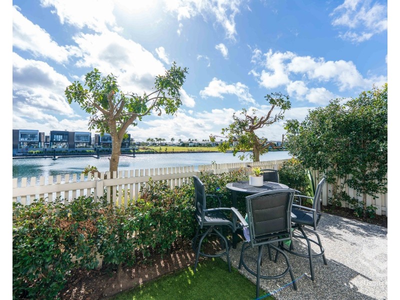 ID:21189821/126 Marina Quays Boulevard, Hope Island QLD 4212