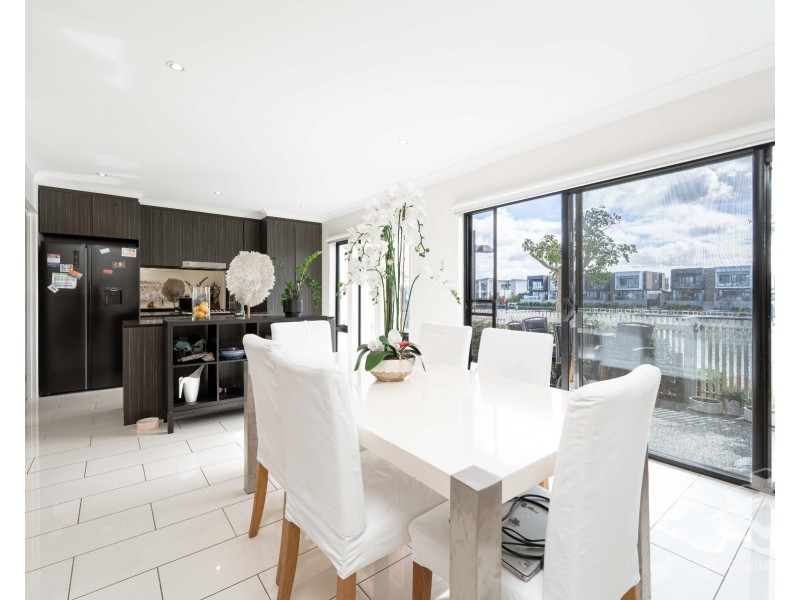 ID:21189821/126 Marina Quays Boulevard, Hope Island QLD 4212