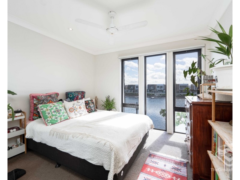 ID:21189821/126 Marina Quays Boulevard, Hope Island QLD 4212