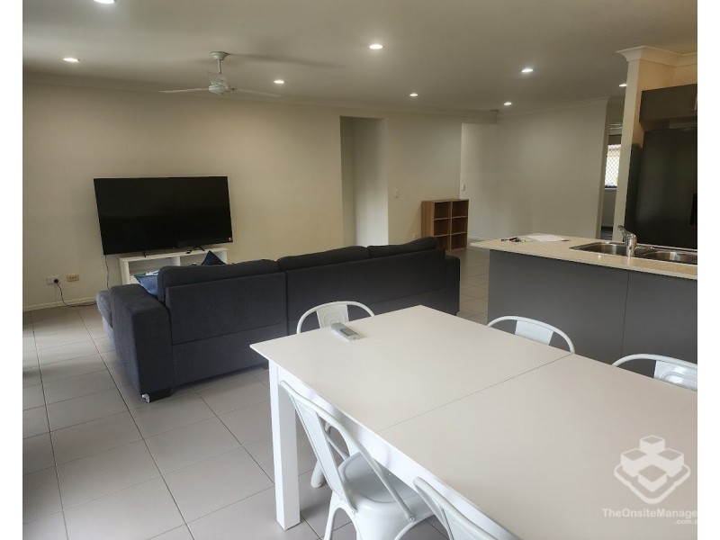 ID:21189891/230 Pulgul Street, Urangan QLD 4655