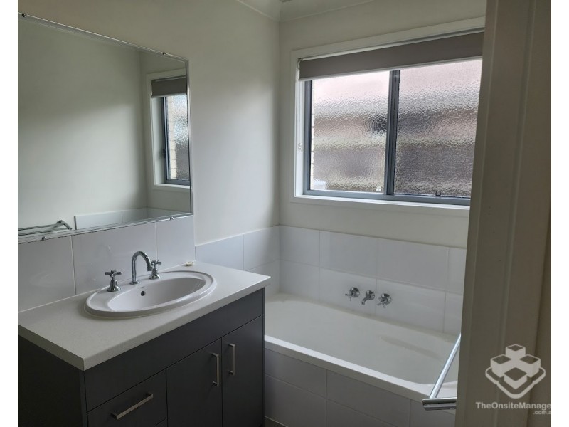 ID:21189891/230 Pulgul Street, Urangan QLD 4655