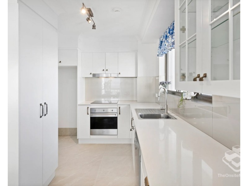 ID:21189906/4 Britannia Avenue, Broadbeach QLD 4218