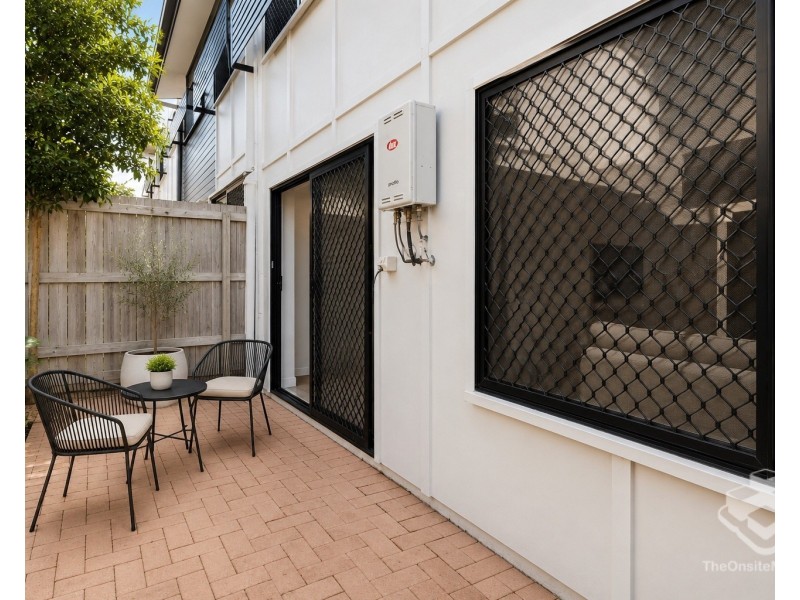 24/11 Portia Street, Kingston QLD 4114
