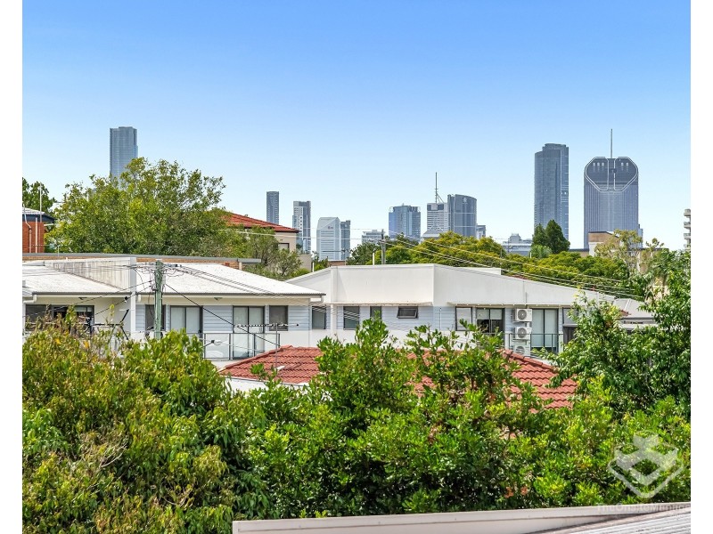 3/114 Carmody Road, St Lucia QLD 4067