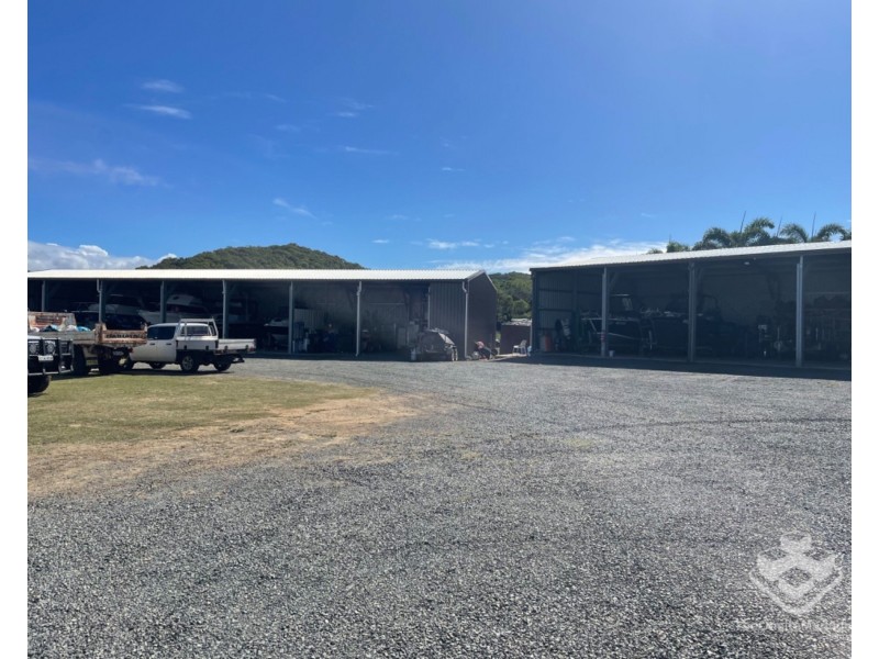 418-420 Scenic Highway, Rosslyn QLD 4703