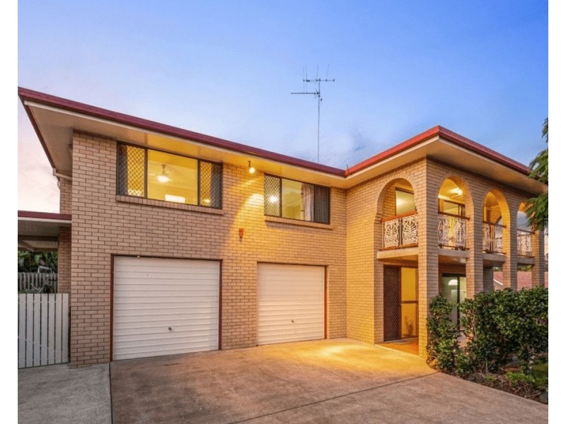 7 Muirfield Street, Macgregor QLD 4109